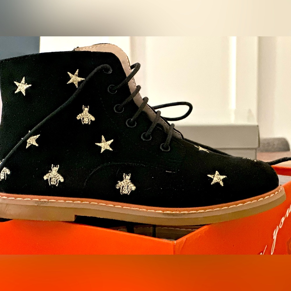 Hoo shoes Black bootie worn ONCE